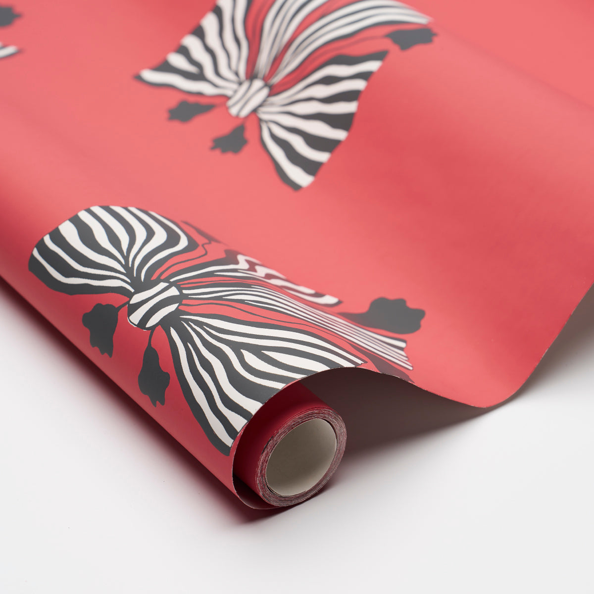 Bow-Wow-Wow Red by Schumacher Marian McEvoy Collection Wallpaper – Schumacher 5015471