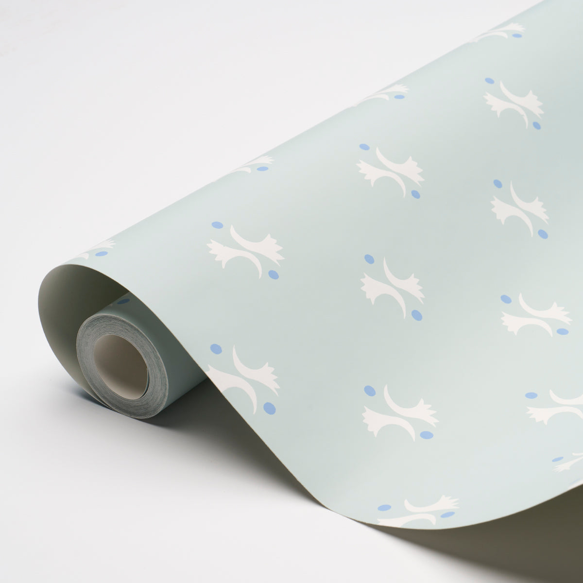 LAVIGNE Sky by Schumacher Domino Effect Collection Wallpaper – Schumacher 5015732