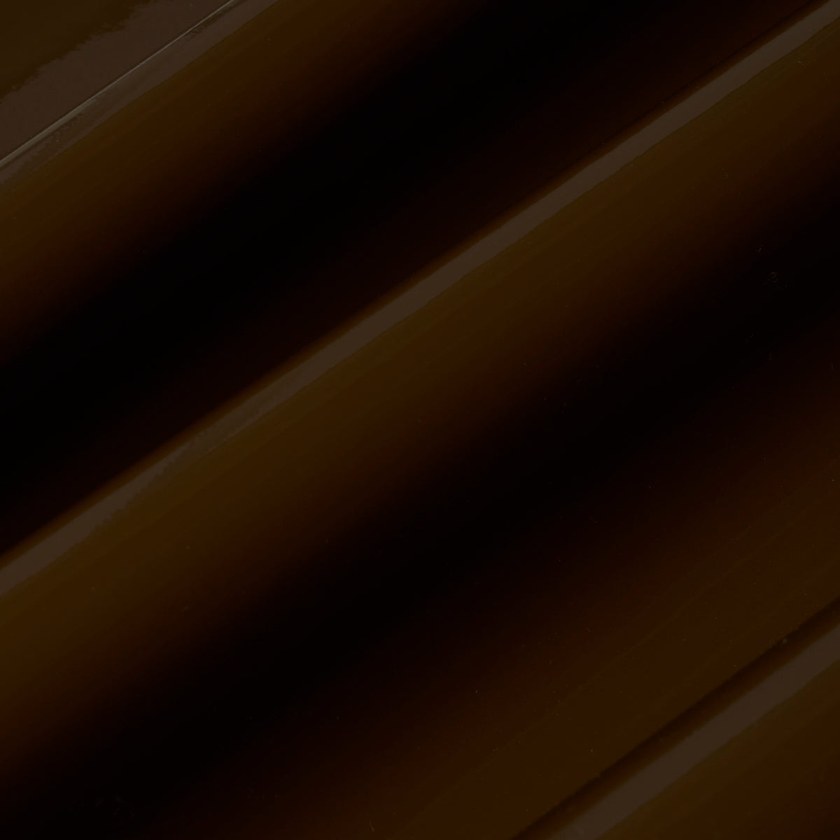 ACE FAUX LACQUER PERFORMANCE VINYL in Mocha, a glossy, high-performance vinyl wallcovering by Schumacher, shown in a sophisticated interior setting.