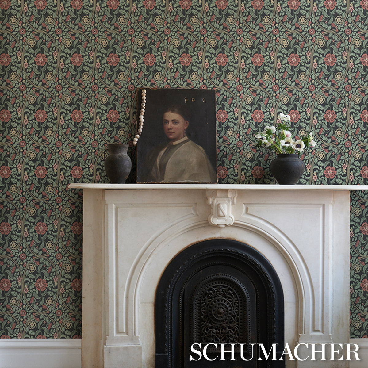Garden Guild Midnight by Schumacher Elegant Botanical Floral Wallpaper – Schumacher 5016270
