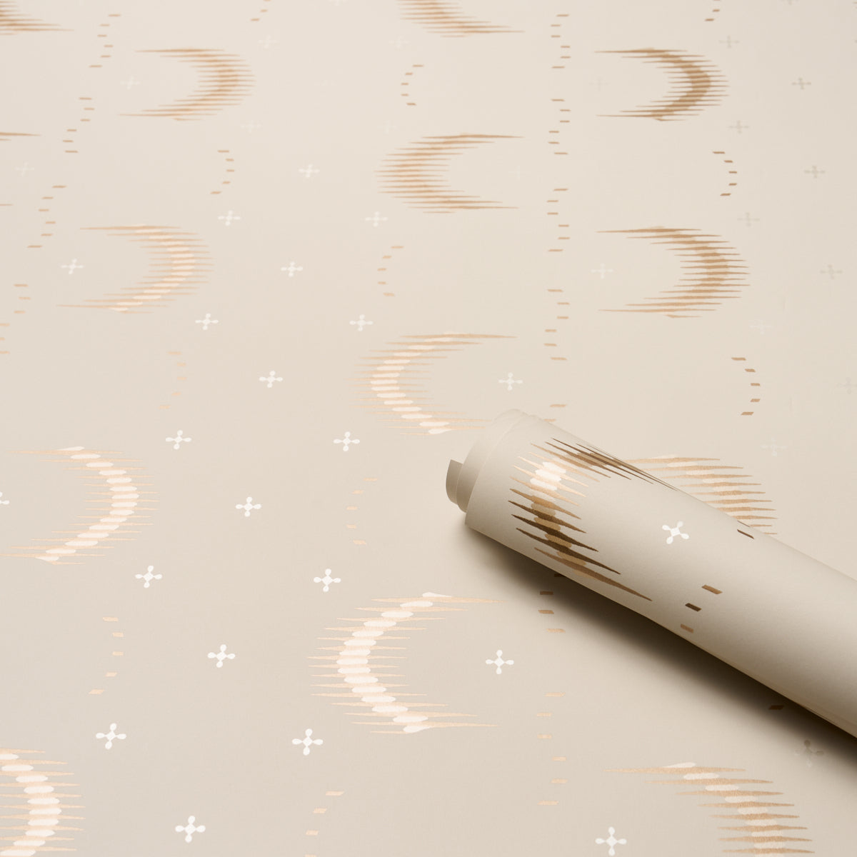 Aristelle Bronze Abstract Geometric Ikat Stripe Wallpaper – Schumacher 5016471