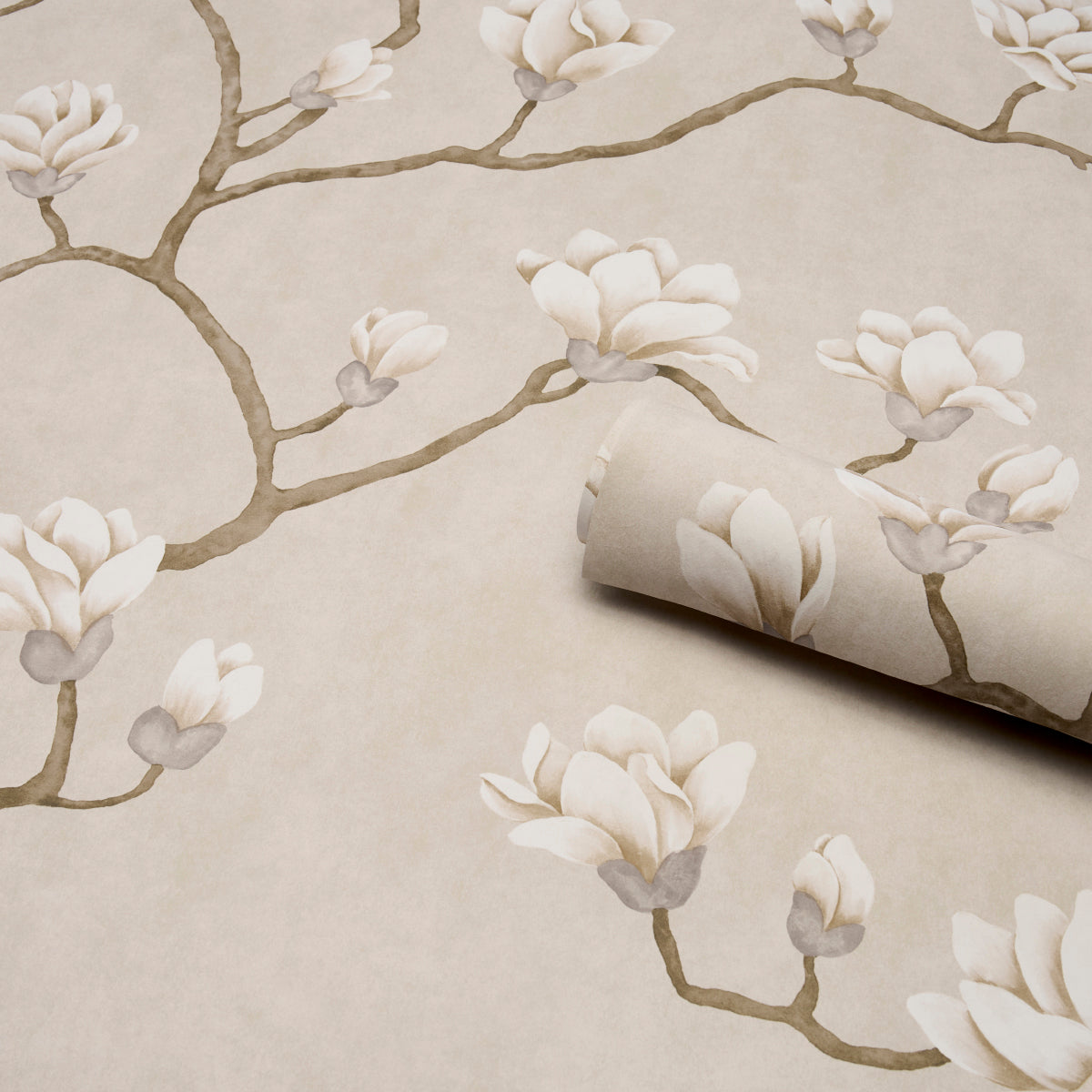 Magnolia Tree Grisaille by Schumacher Large-Scale Climbing Floral Wallpaper – Schumacher 5016931