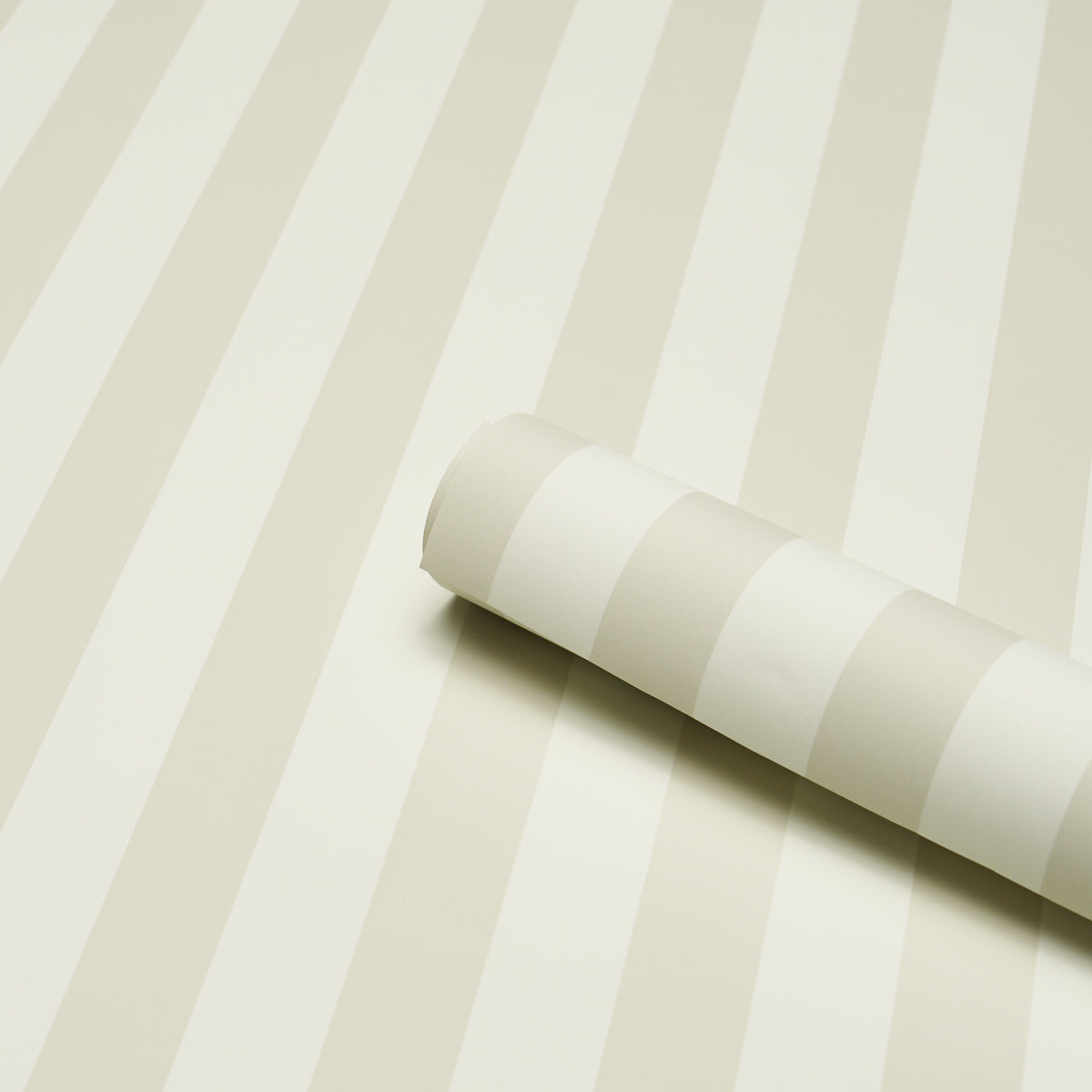 Emma Stripe Birch by Schumacher Classic Stripe Wallpaper – Schumacher 5017221