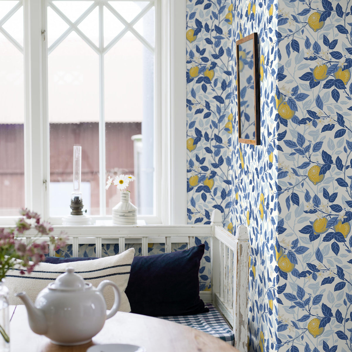 Citronträd Blue and Yellow by Boråstapeter Lemon Tree Wallpaper – Schumacher 6150