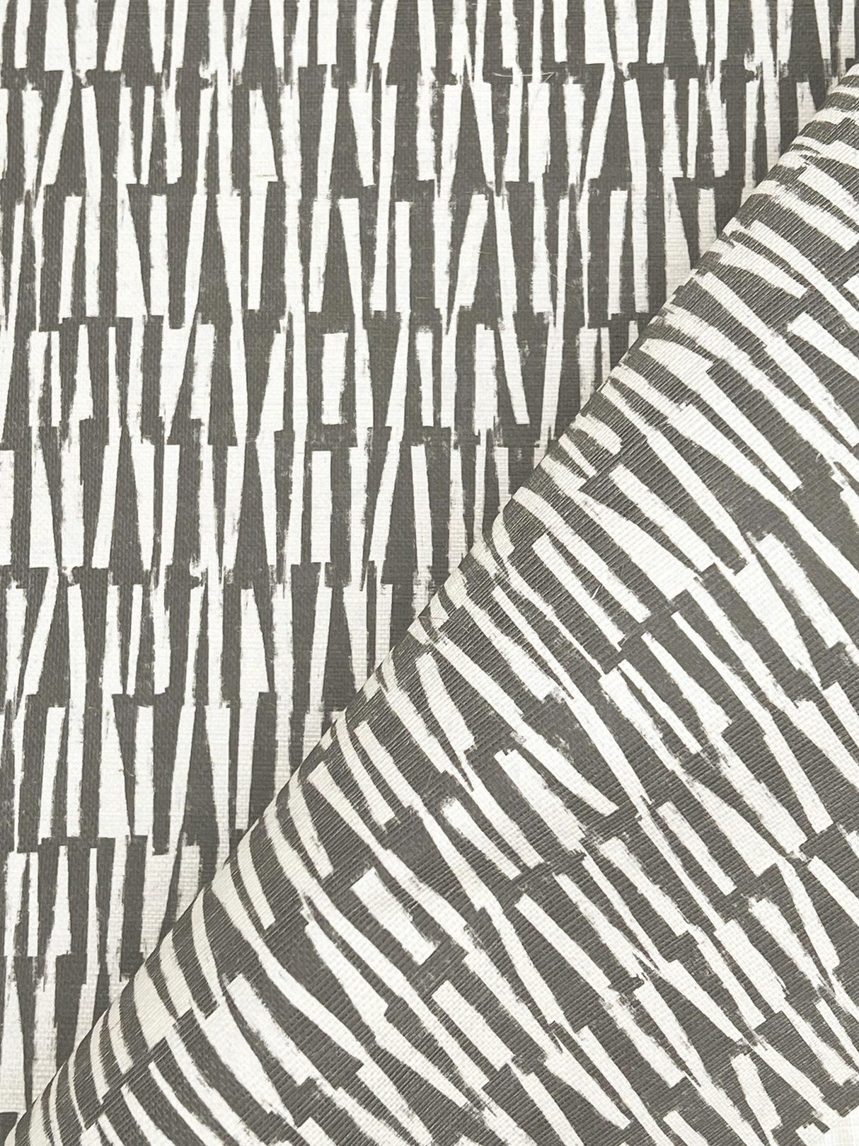 Thatched Black by Antonina Vella Sisal Grasscloth Wallpaper – York Designer Series AB3042