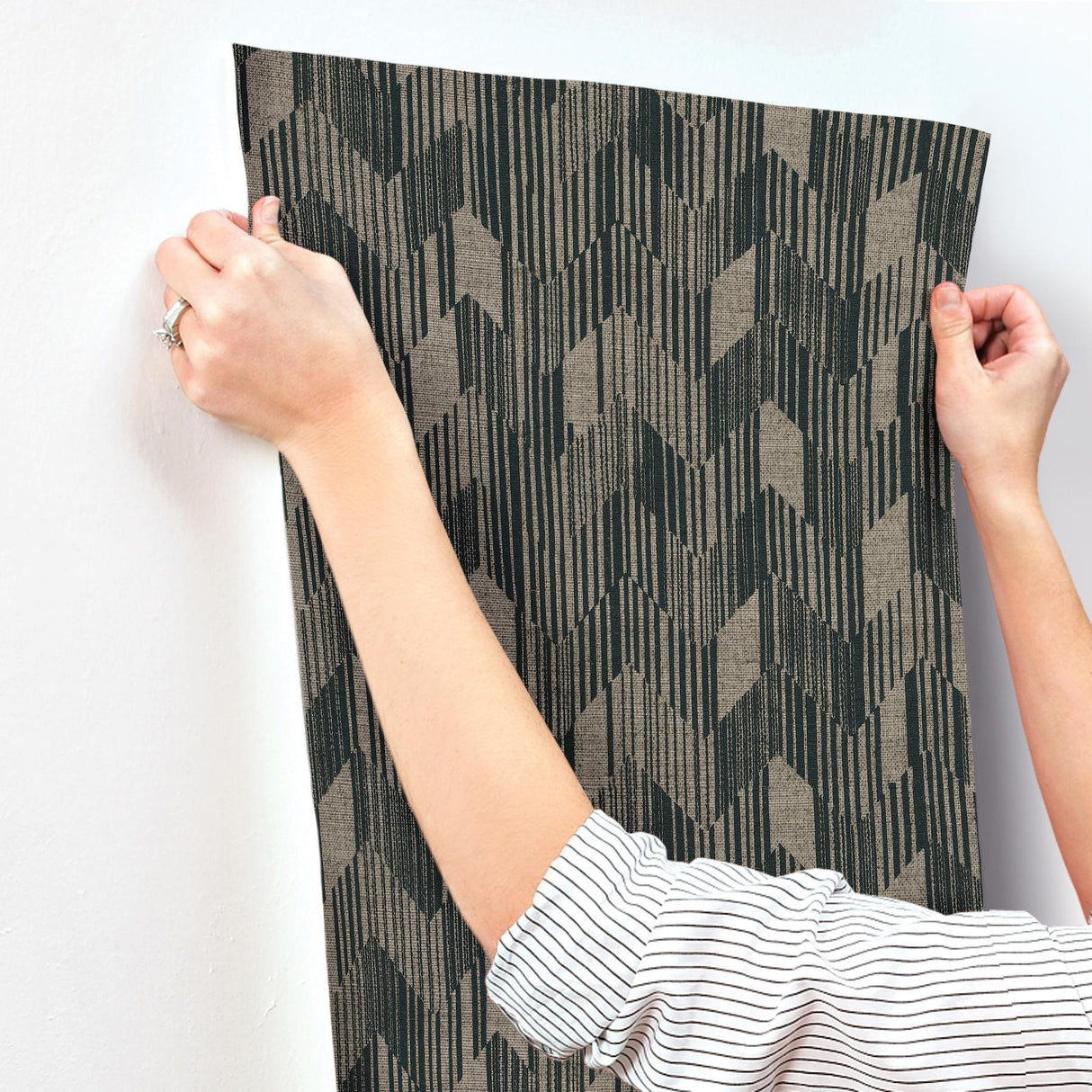 Birch Charcoal by Missoni Raffia Grasscloth Wallpaper – York Designer Series MI10528