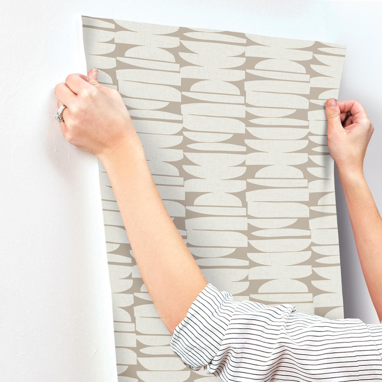 Lovely Libra Dune by York Wallcoverings Geometric Non Woven Wallpaper – York Wallcoverings MT5652
