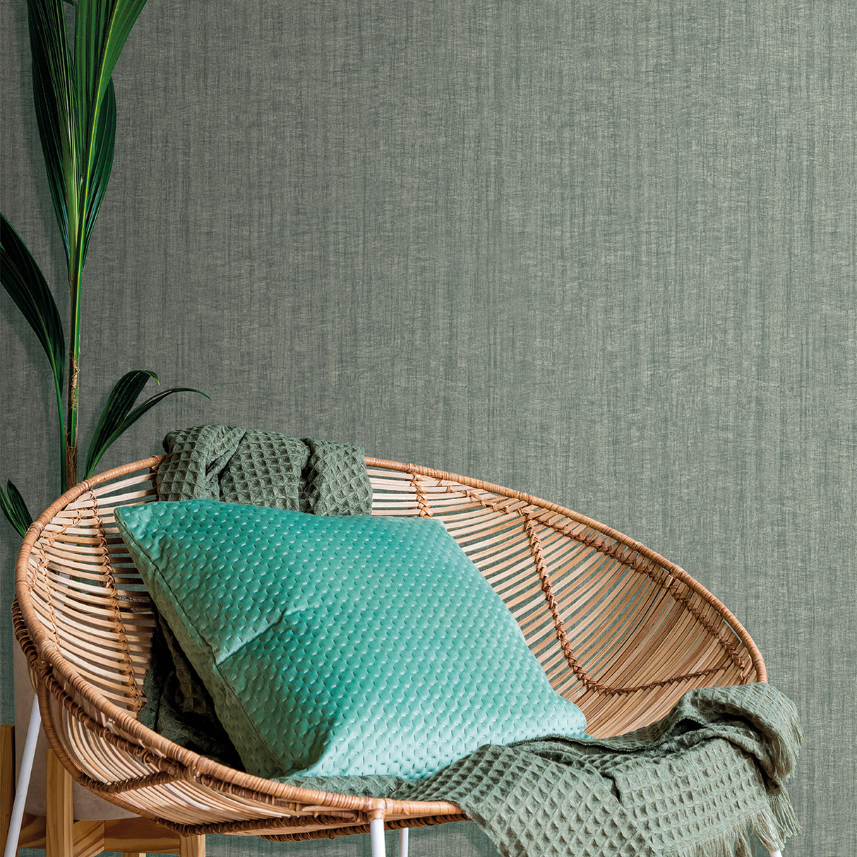 Papyrus Lux Sage by Veer Decor Abstract Wallpaper – Veer Decor 8251-AA4