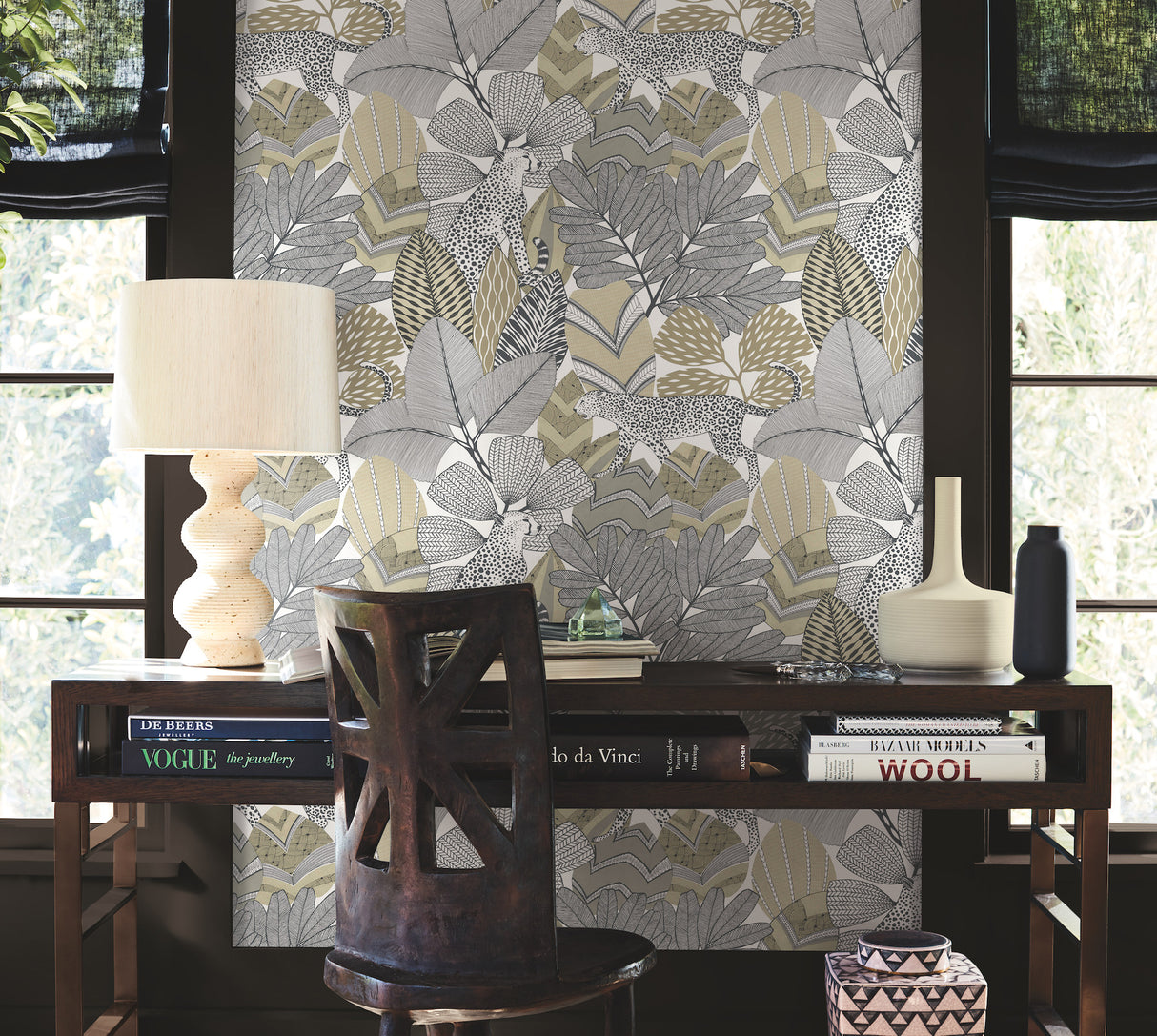 Namiri Neutral by Antonina Vella Tropical Animal Wallpaper – York Designer Series AB3113