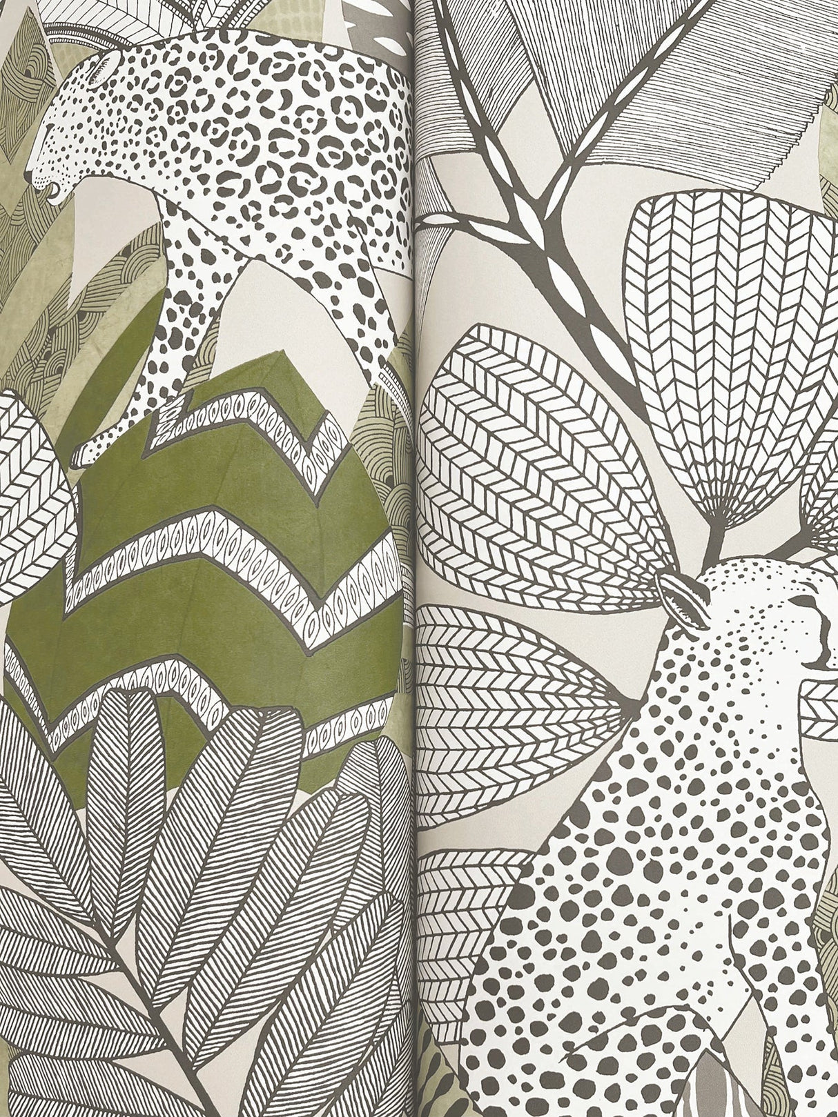 Namiri Green by Antonina Vella Wallpaper – York Designer Series AB3114