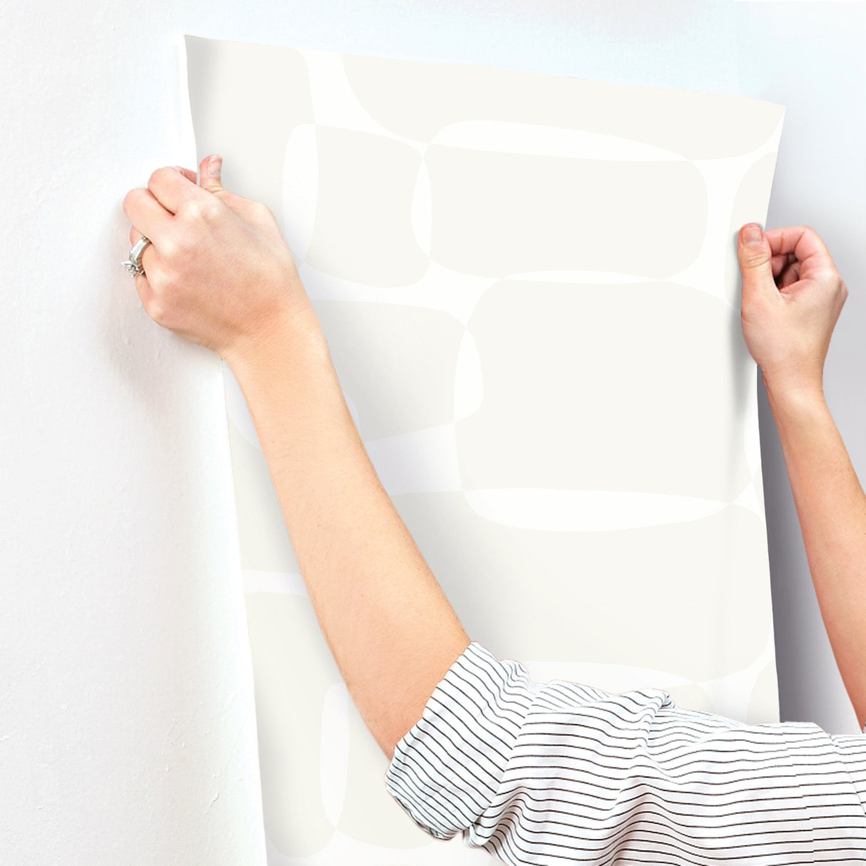 Block White & Ivory Geometric Retro Wallpaper - York AG2072