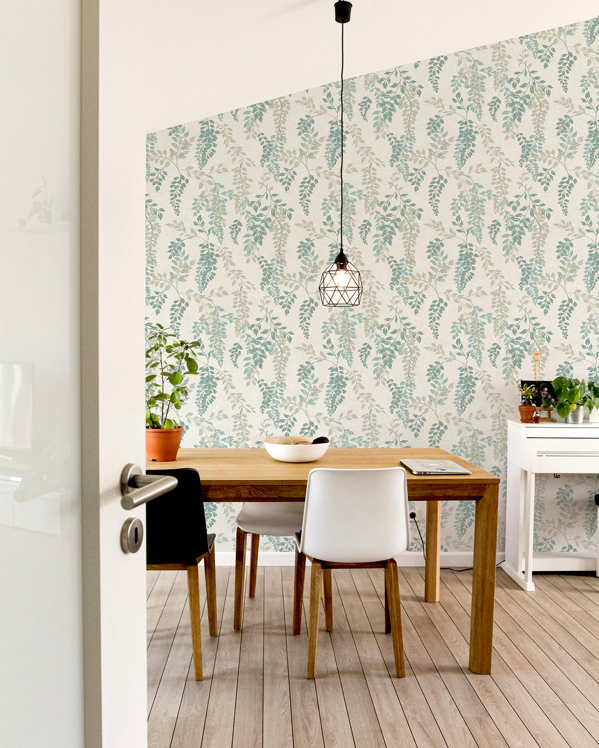 Manami Green Wisteria by Arthouse Botanical Wallpaper – Brewster Home Fashions AH907005