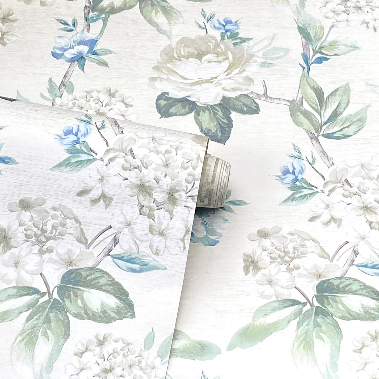 Atley Light Green by Arthouse Floral Wallpaper – Brewster Home Fashions AH923802