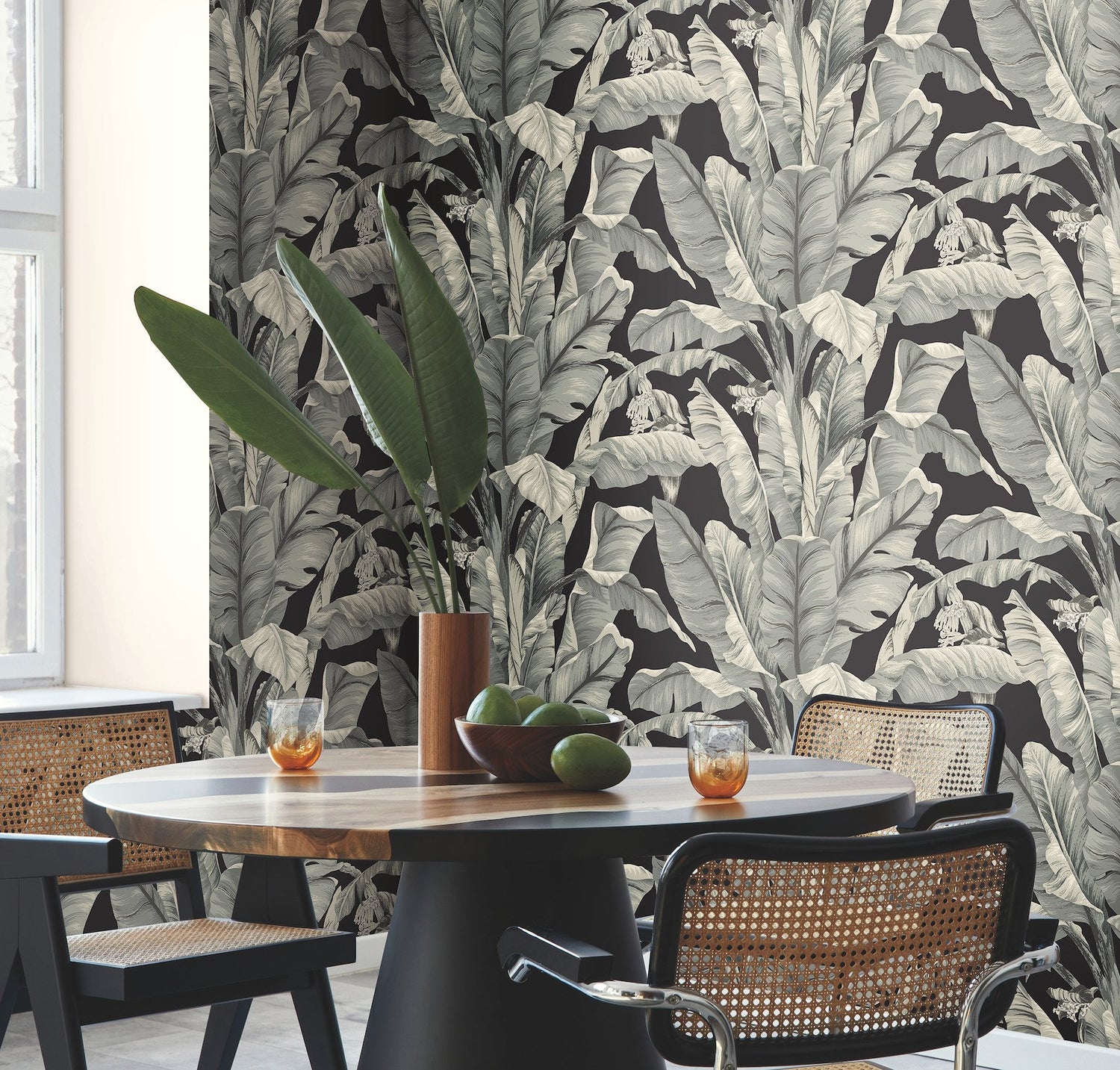 Banana Leaf Black & White Wallpaper with Tropical Banana Leaf Pattern, Prepasted Sure Strip - York BW3971
