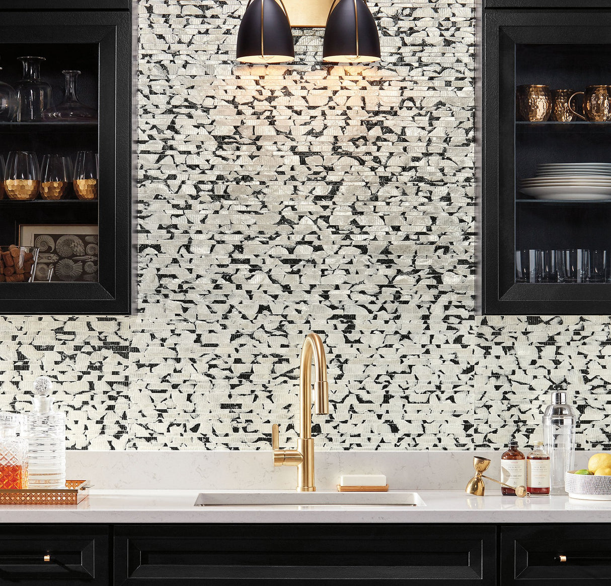 Capiz Offering Black & White Wallpaper with Natural Capiz Shell Strips - York CC1201
