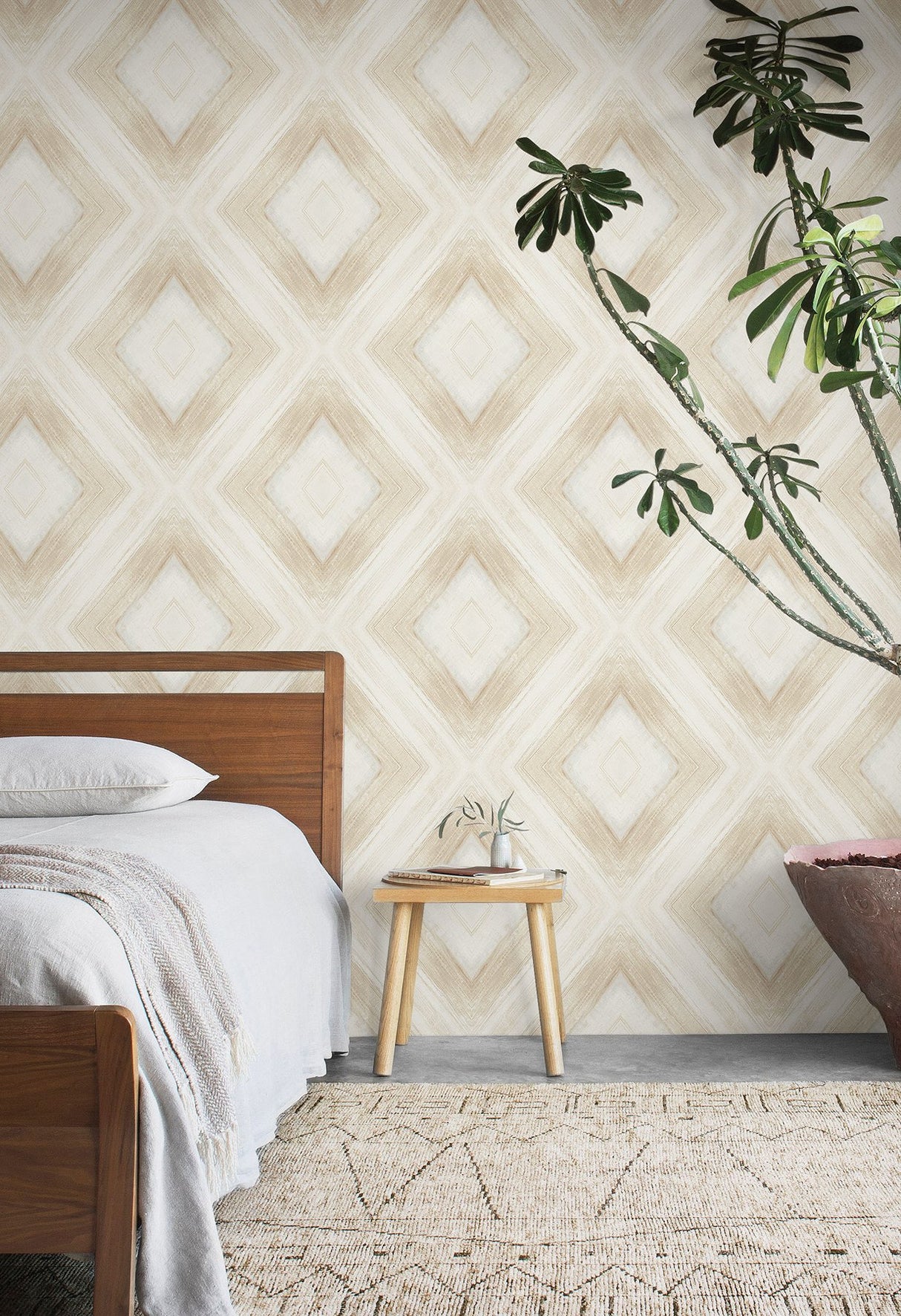 Ballad Desert Wallpaper with Geometric Diamond Watercolor Motif - York CC1241
