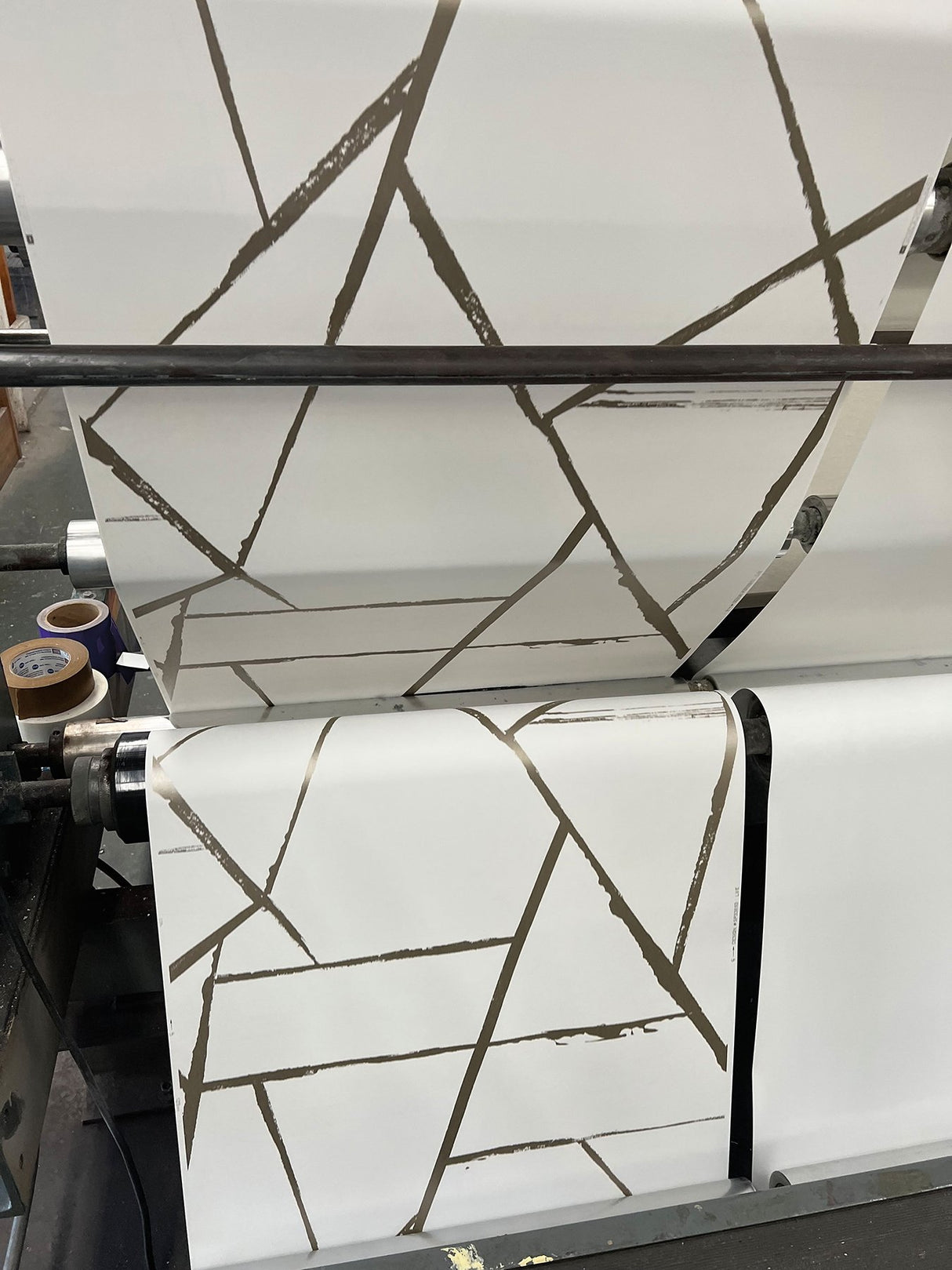 Intersect Beige Metallic Geometric Non Woven Wallpaper - York CC1293