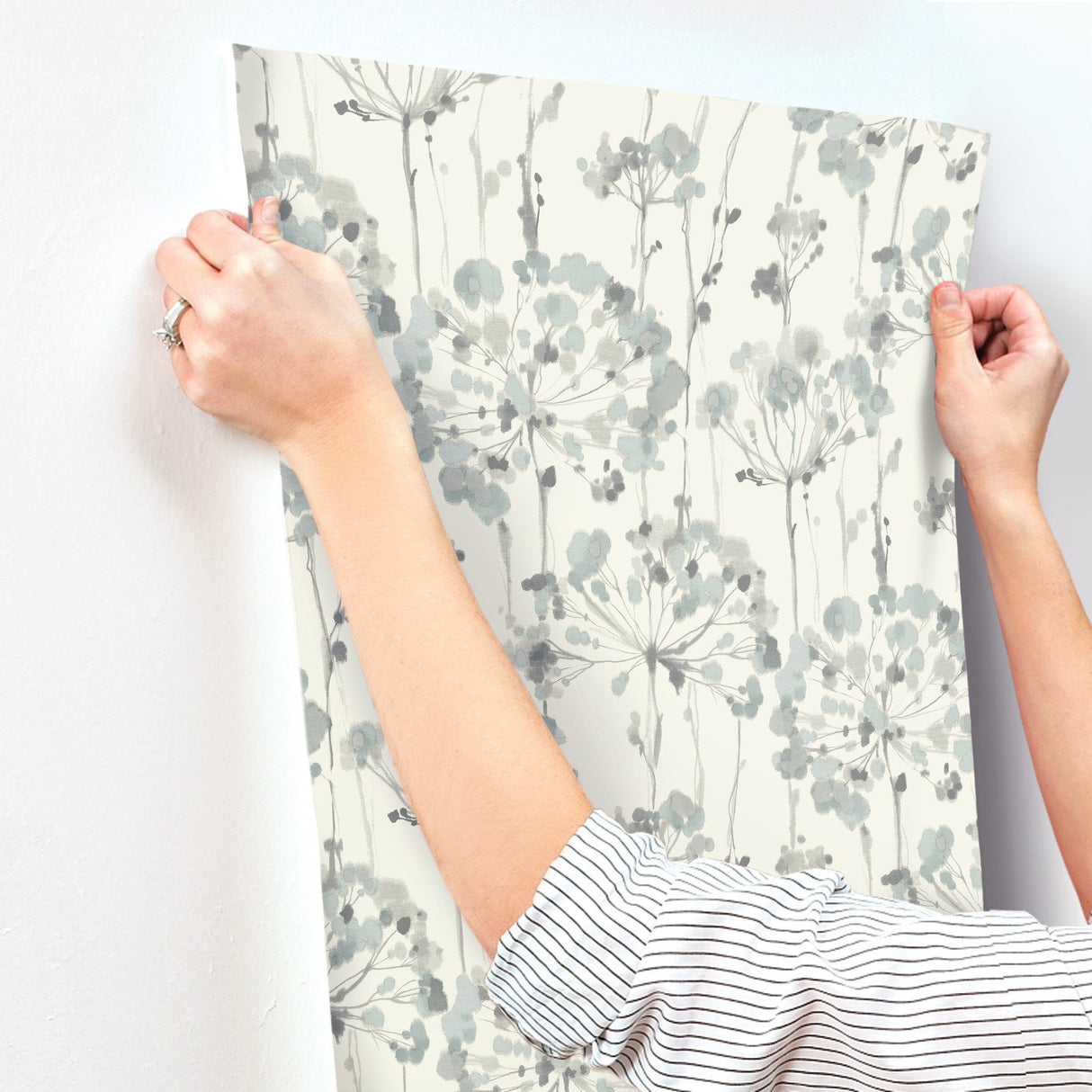 Flourish Blue & Grey Wallpaper with Watercolor Floral Motif - York CI2426