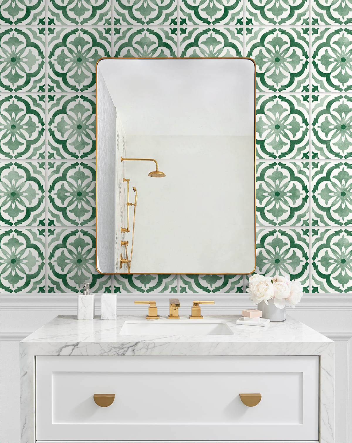Sorento Tile Jungle Green by Daisy Bennett Peel and Stick Peel & Stick Tile Wallpaper – Daisy Bennett Designs DB20504 -Sample