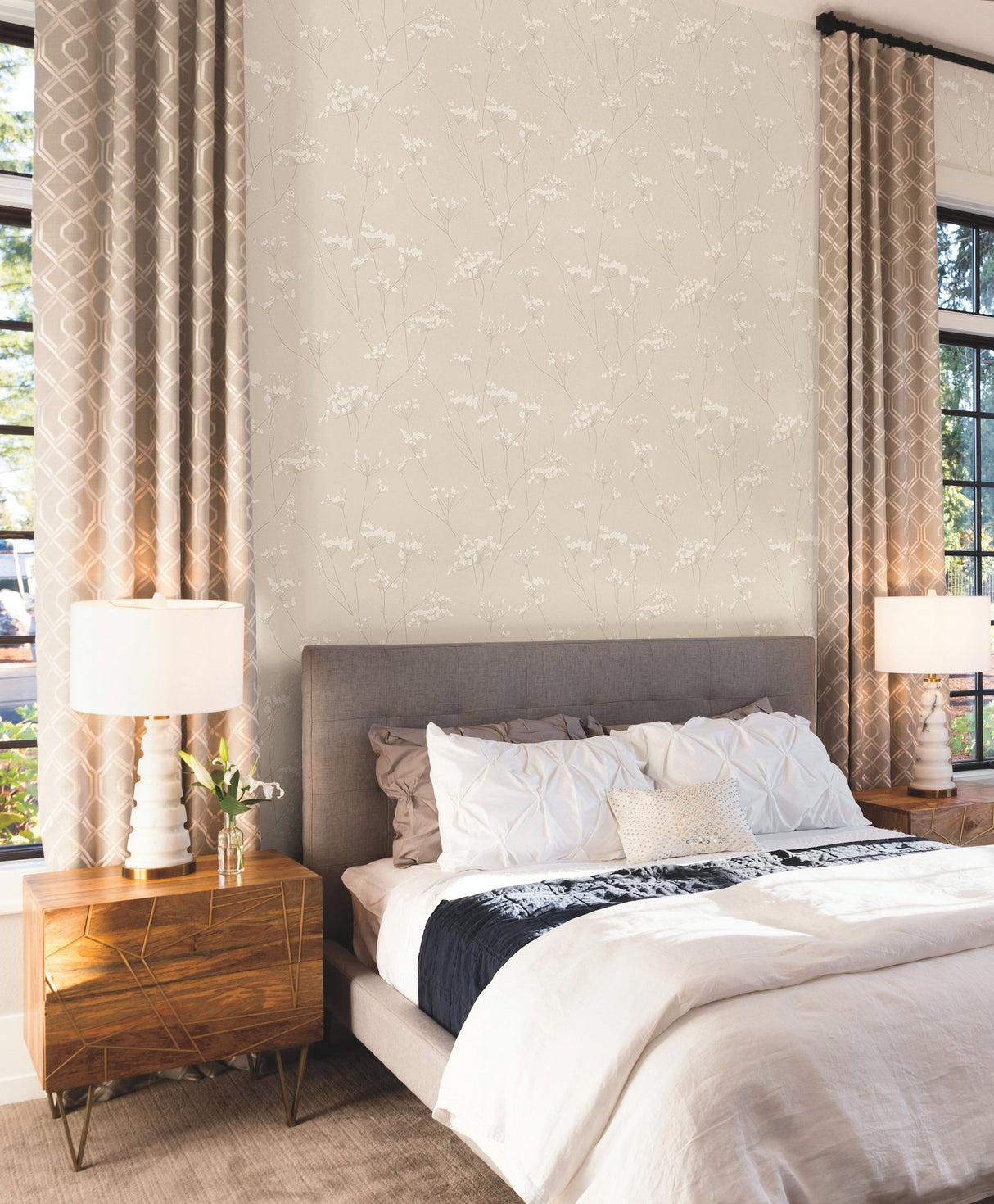 Enchanted Cream Wallpaper with Botanical Wildflower Motif - York DN3708
