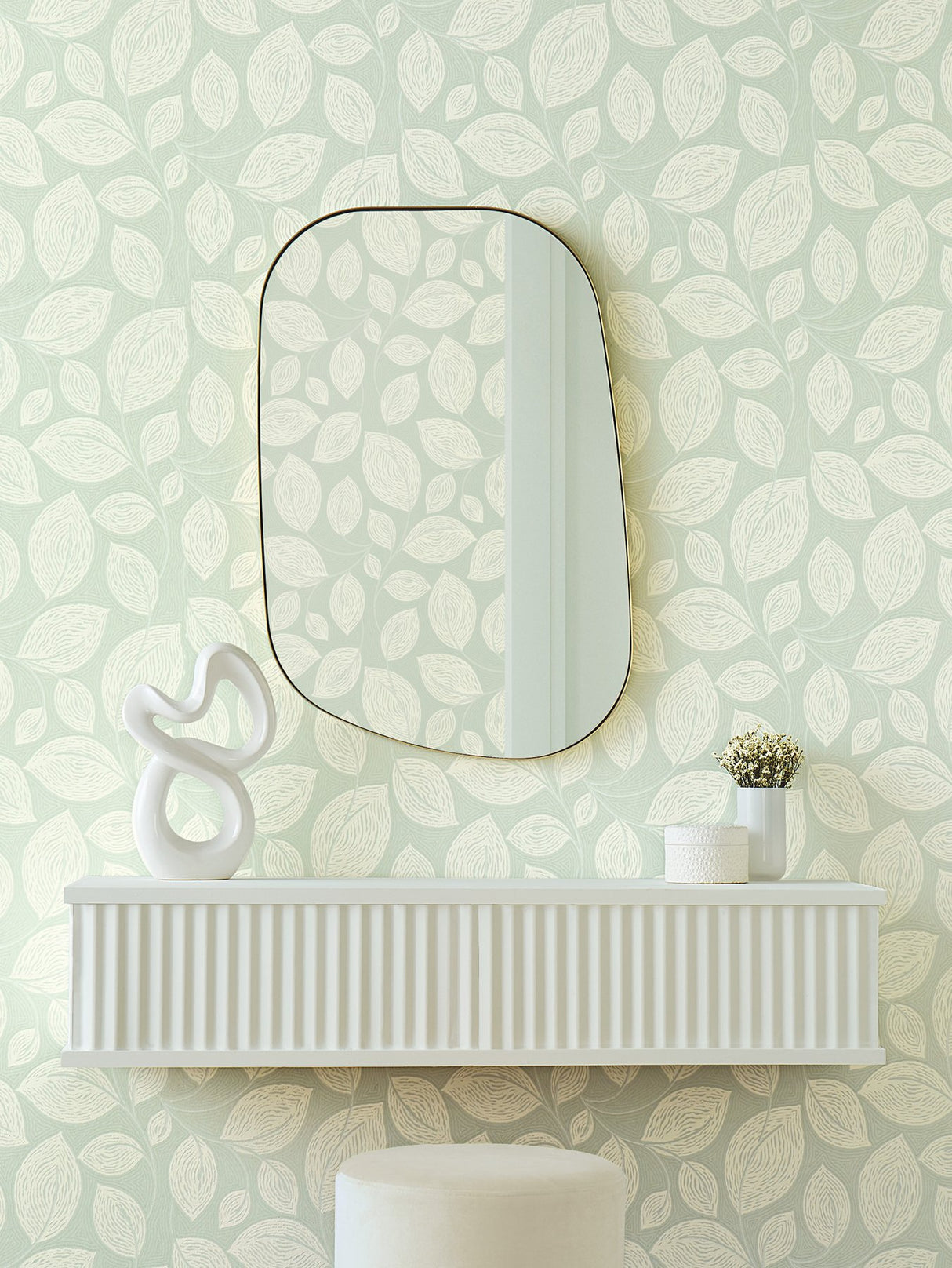 Contoured Leaves Green Wallpaper with Sculptured Finishes Pattern - York EV3921