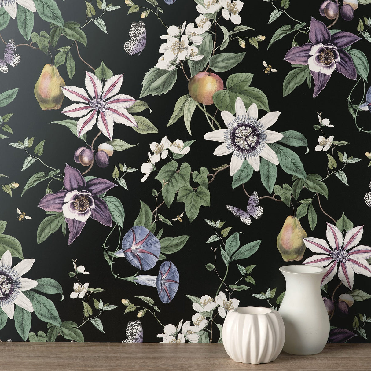 Sierra Black Floral Wallpaper with Botanical Flowers Modern Pattern - Fine Decor FD43060