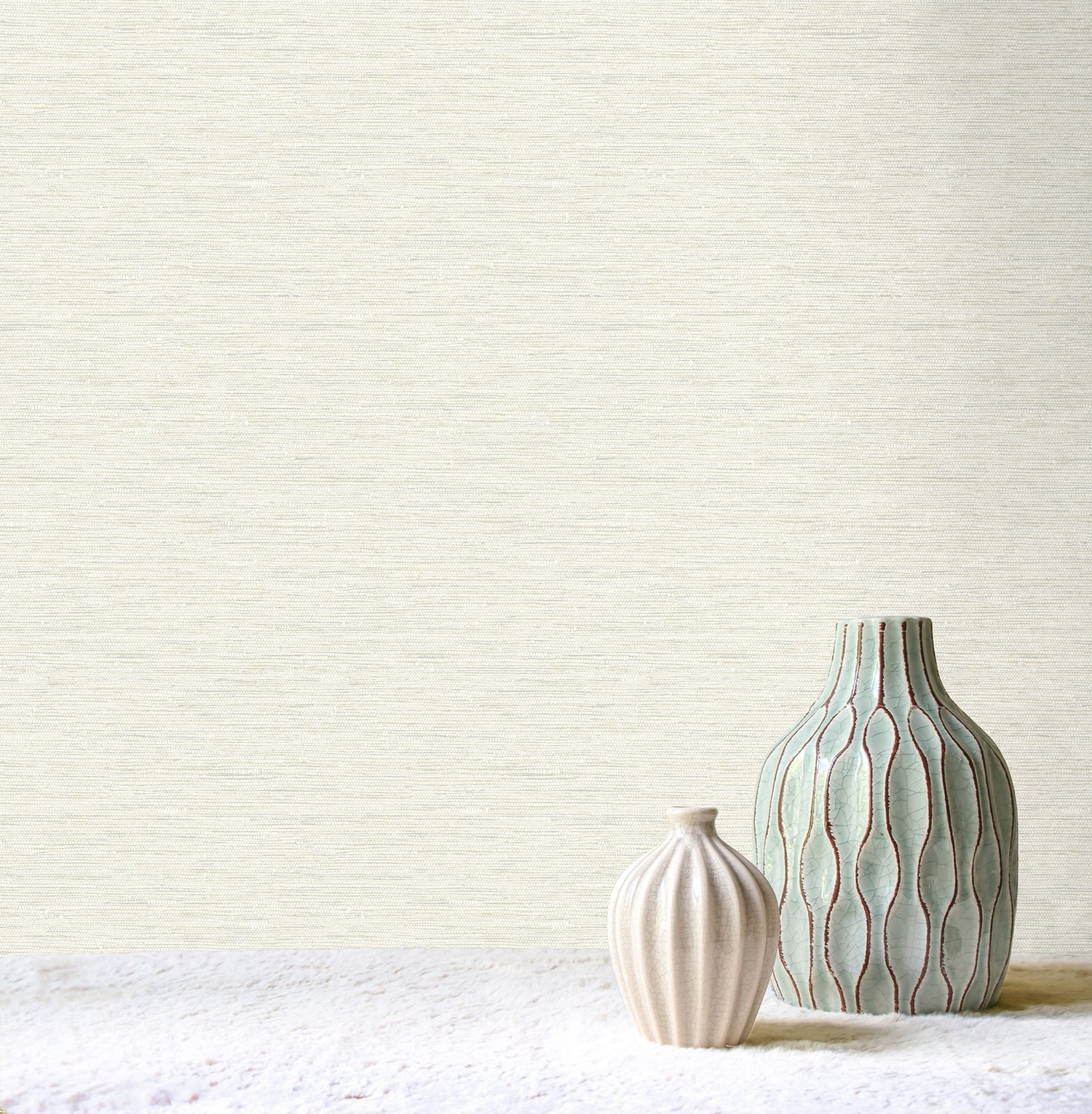 Miya Cream Faux Grasscloth Wallpaper with Textured Pearlescent Weave - Fine Decor FD43312