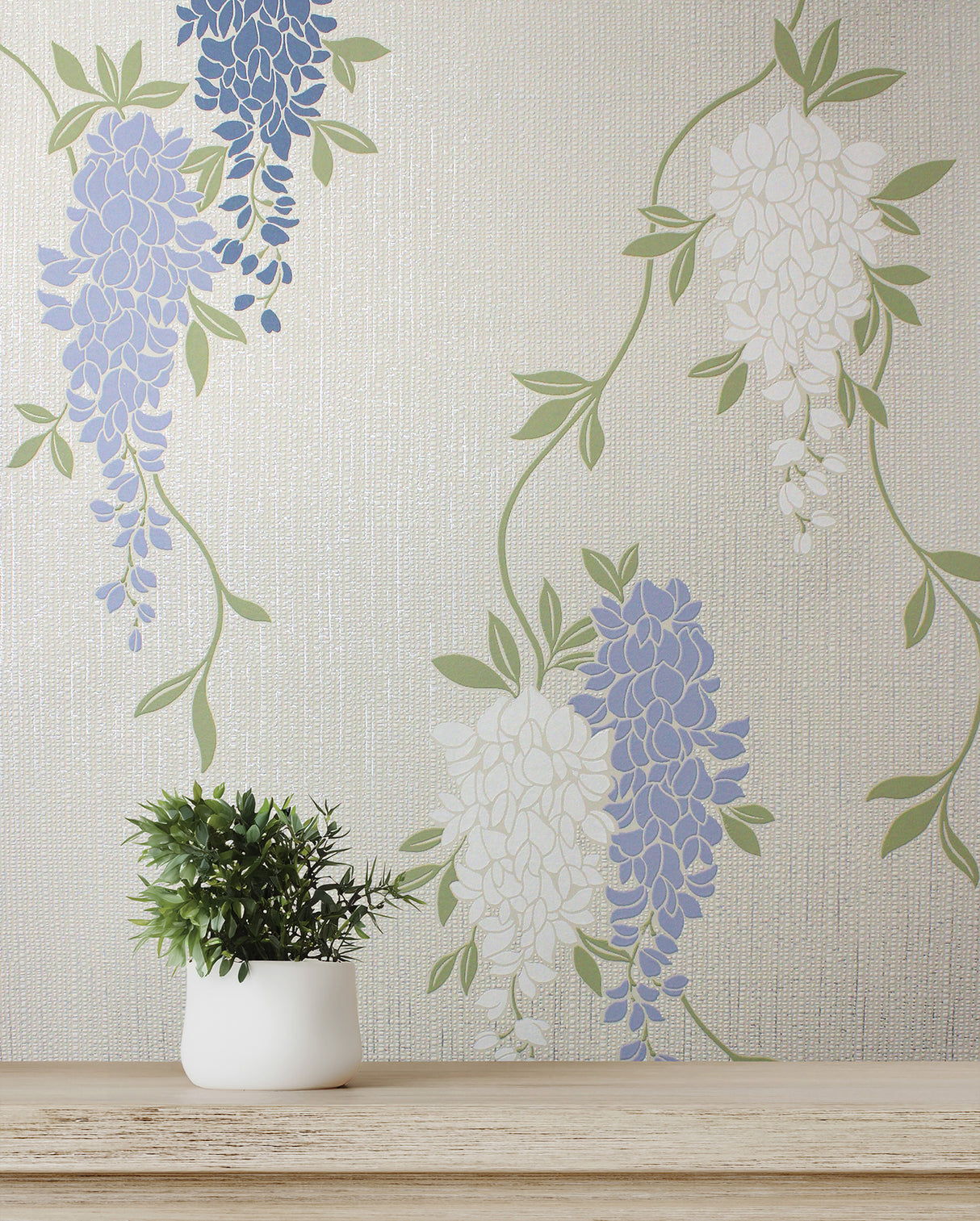 Aisla Blue Wisteria by Fine Decor Expanded Vinyl Botanical Wallpaper 20.9-in x 33-ft – Brewster Home Fashions FD43674