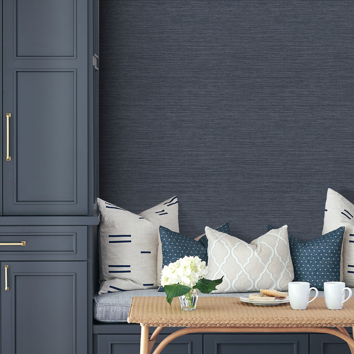 Miya Dark Blue by Fine Decor Faux Grasscloth Wallpaper – Brewster Home Fashions FD43787