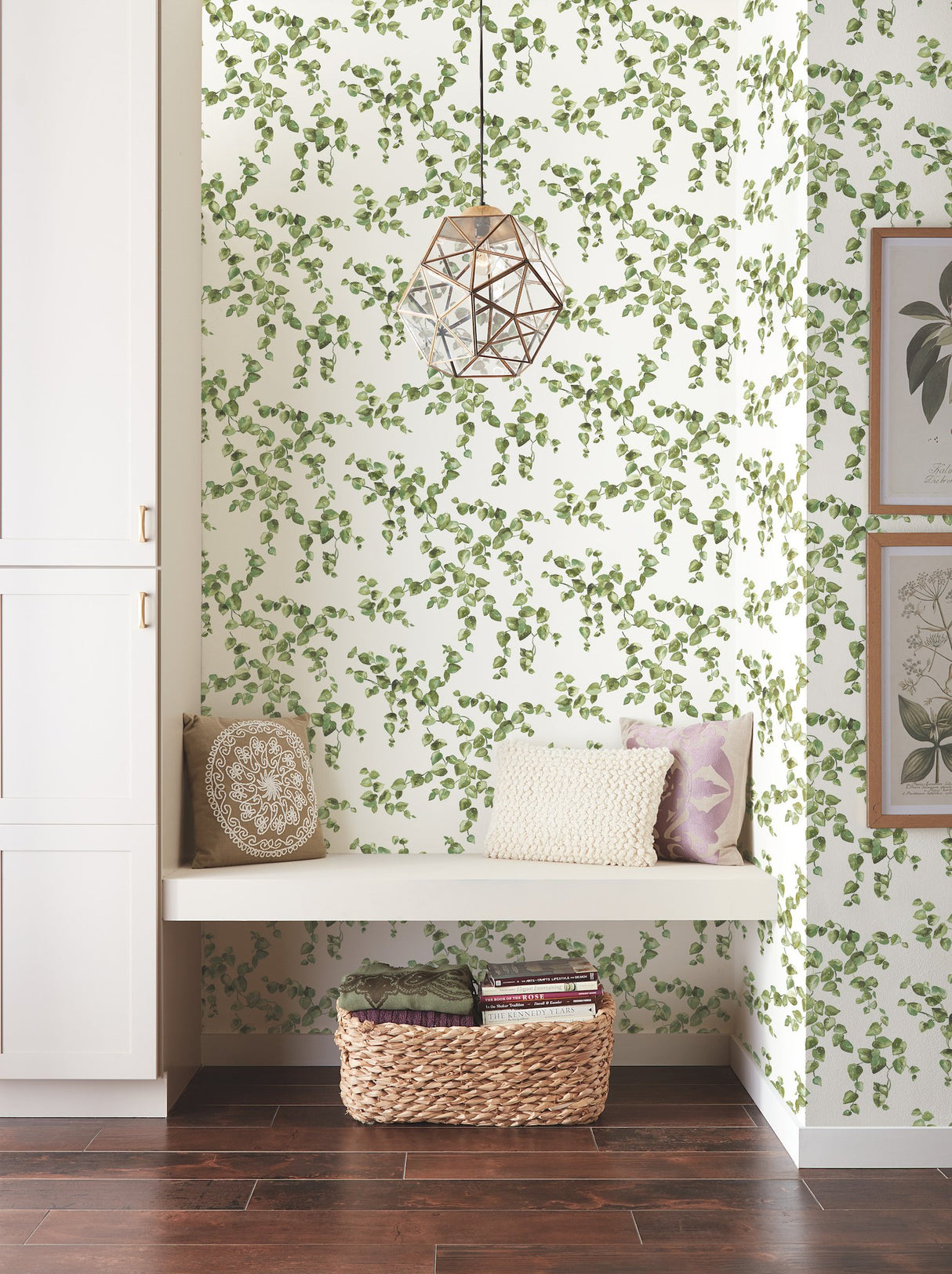 Creeping Fig Vine Green Wallpaper with Botanical Vine Pattern - York FH4036