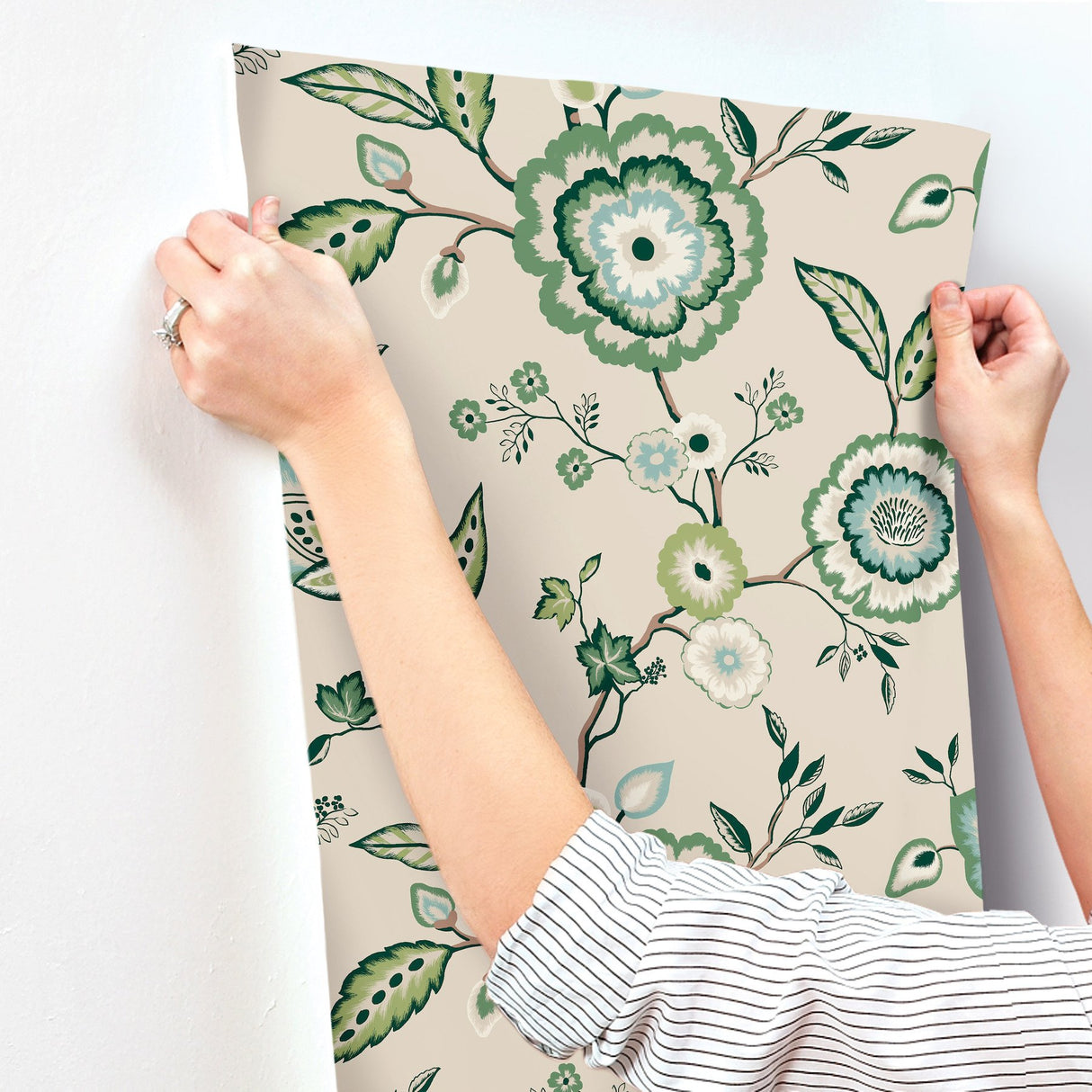 Dahlia Blooms Green & Beige Wallpaper with Floral Jacobean Motif - York GO8233