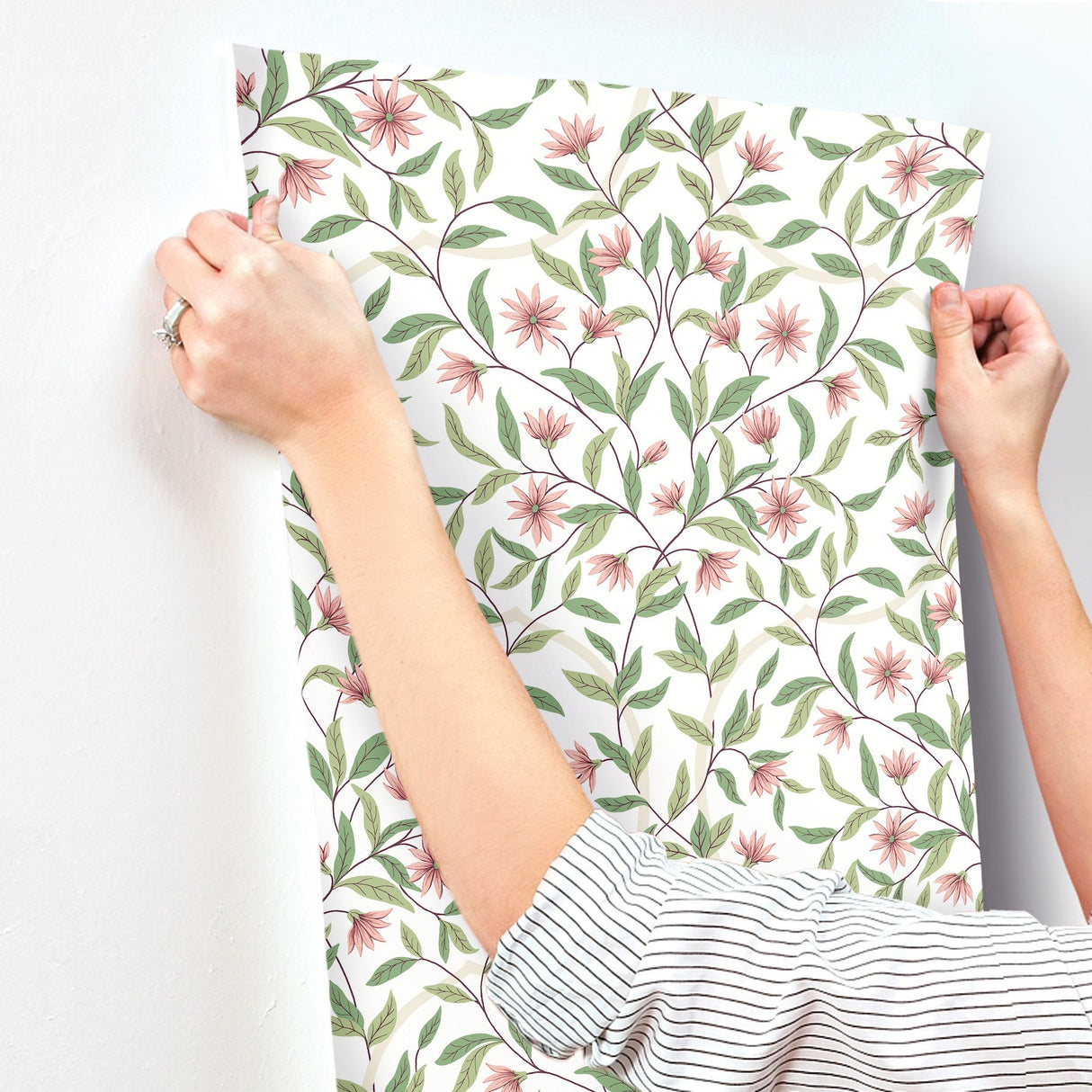 Jasmine Coral Wallpaper with Floral Vines Pattern - York GO8252