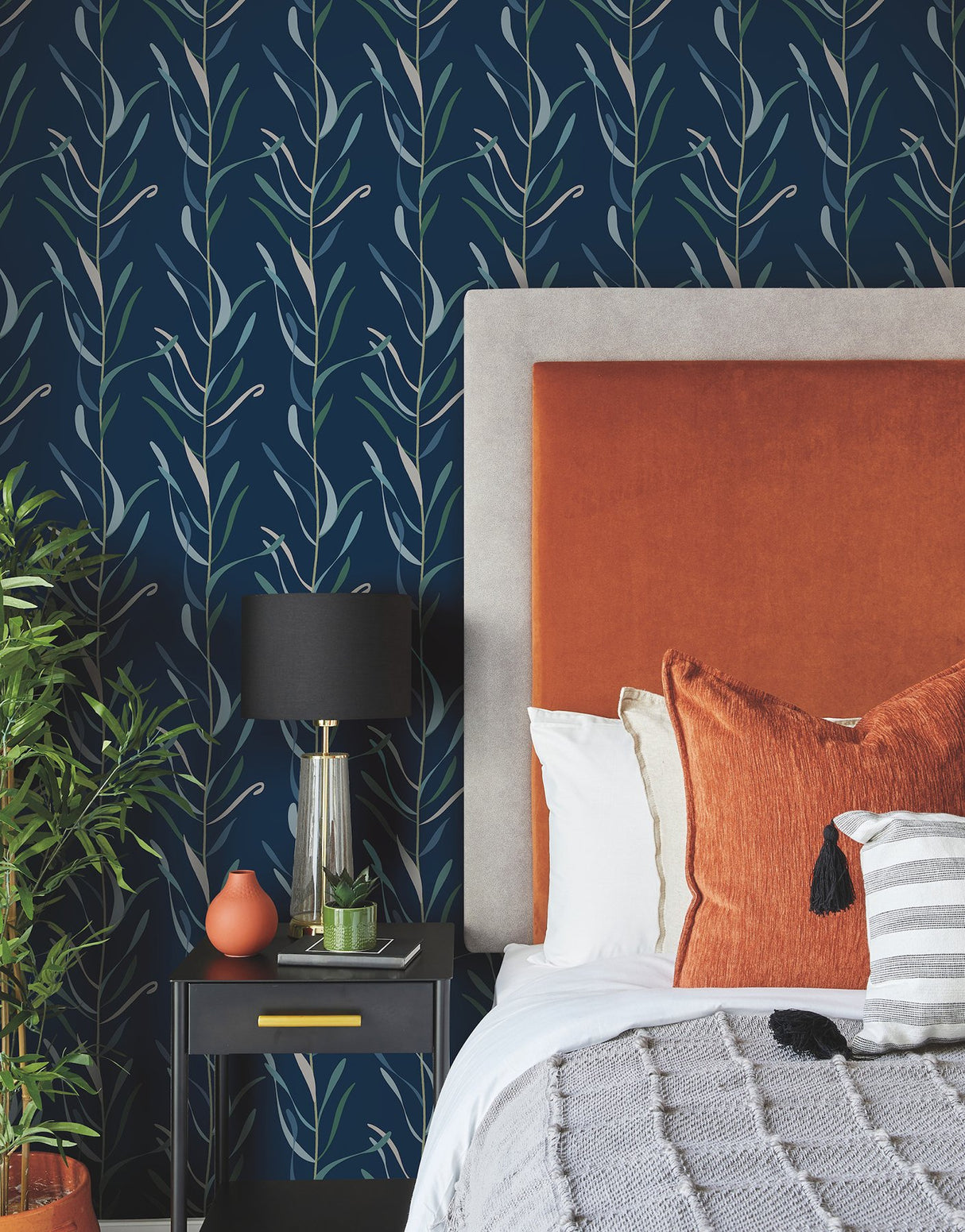 Chloe Vine Indigo Wallpaper with Botanical Vine Motif - York GO8324