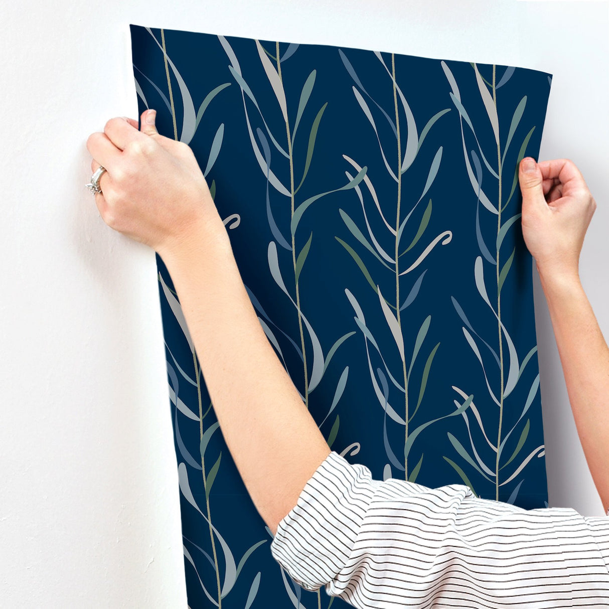 Chloe Vine Indigo Wallpaper with Botanical Vine Motif - York GO8324