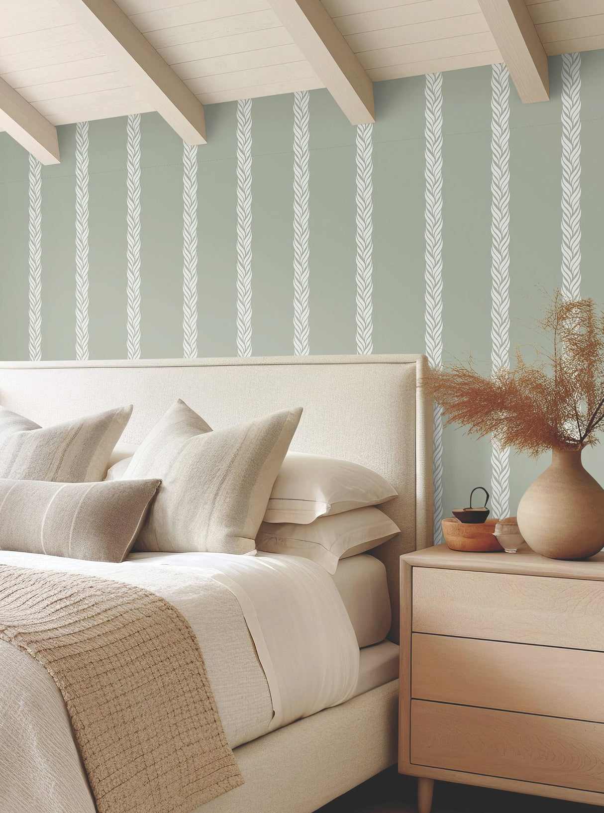 Braided Stripe Green Wallpaper with Braided Stripe Motif, Transitional Style - York GT4541