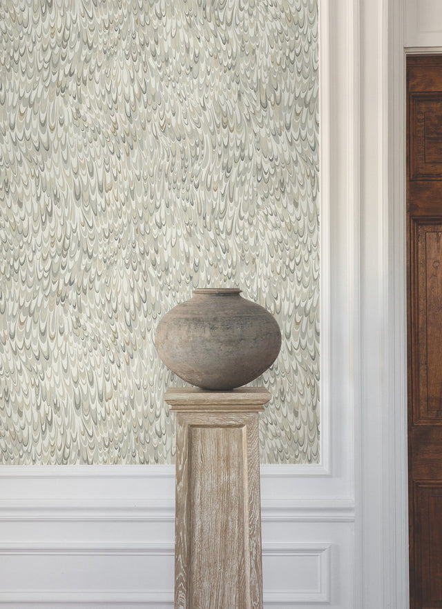 Aslan Neutral Wallpaper with Marbled Feathered Motif - York GT4581
