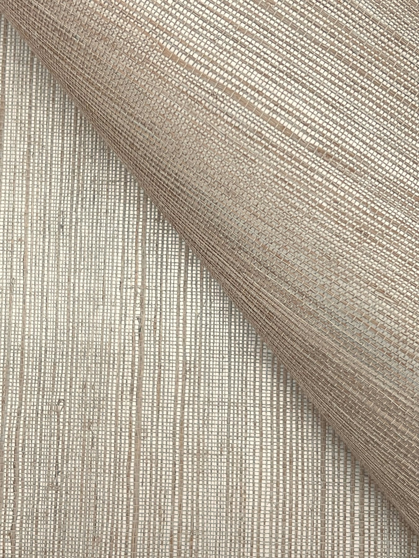 Maguey Sisal Silver Grasscloth Wallpaper with Metallic Effect - York GV0135NW