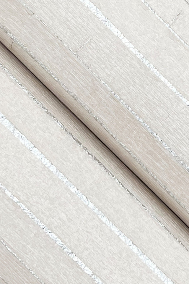 Handcrafted Shimmering Paper White Wallpaper with Metallic Feature Wall Texture - York GV0251