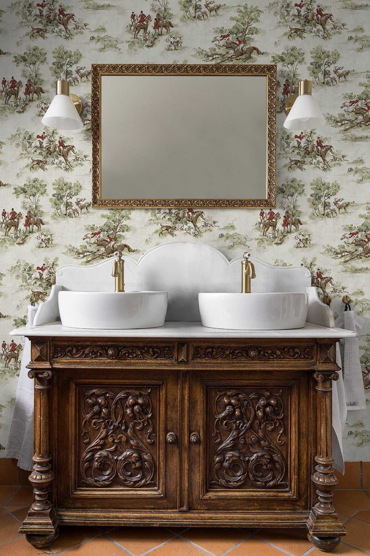 Horse Race Rosemary & Garnet by Harry & Grace Peel and Stick Toile Wallpaper – Harry & Grace HG13804