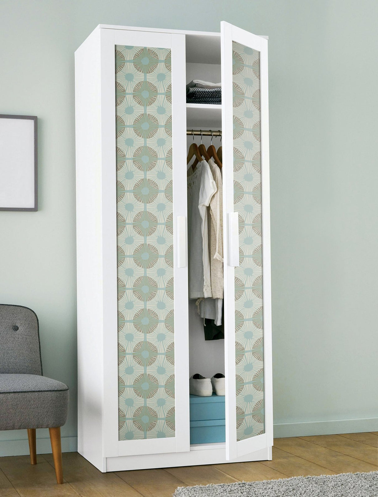Superbloom Aqua Chocolate Peel & Stick Wallpaper with Bohemian Medallions - NuWallpaper JHS5036