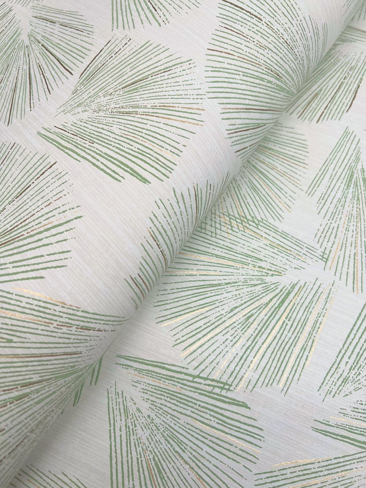 Elora Leaf Green Wallpaper with Metallic Botanical Pattern, Traditional Style - York LM5352
