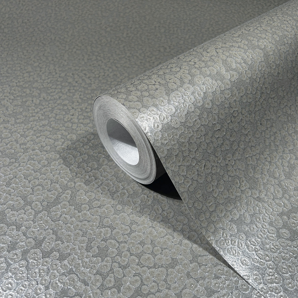 Hudson Pewter by Antonina Vella Hammered Metal Wallpaper – York Designer Series MA34957