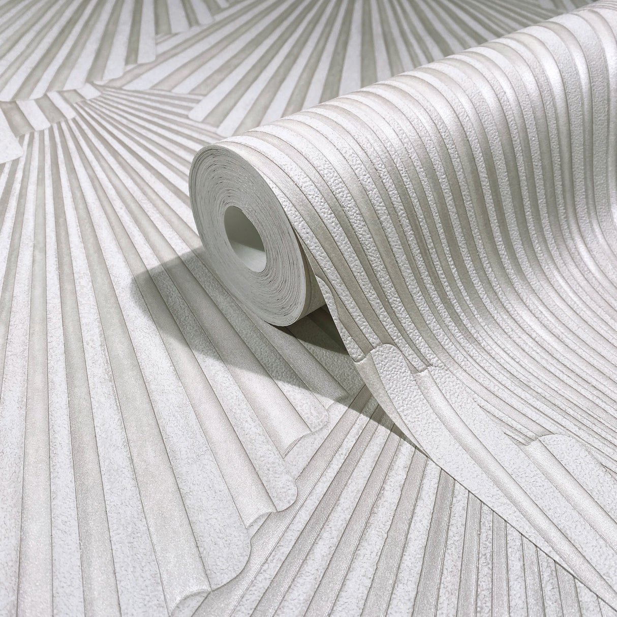 Lumiere Champagne by Antonina Vella Deco Geo Wallpaper- York Designer Series MA35847
