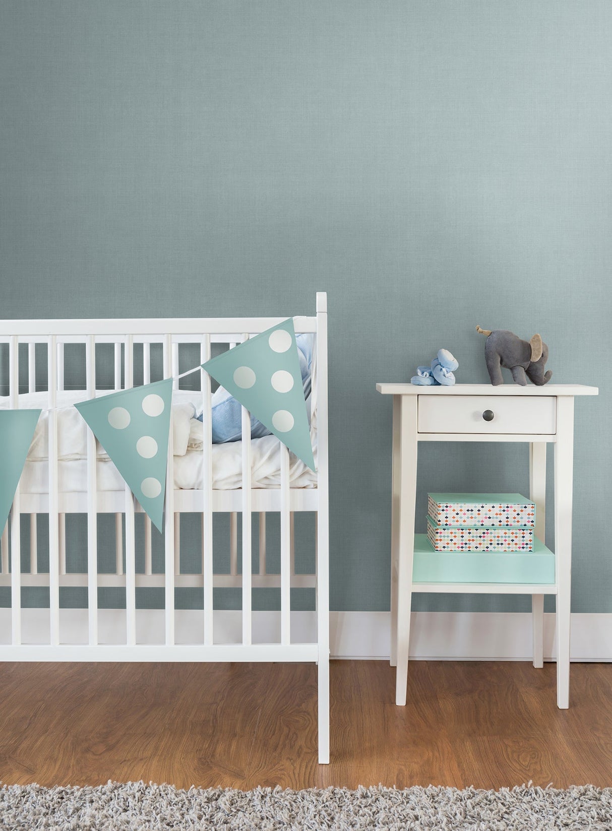 Vava Skymning Light Blue by York Wallcoverings Solid Wallpaper – York Wallcoverings MB16027