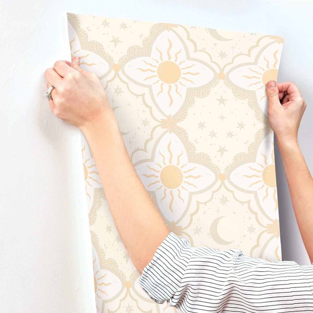 Sol & Mane Tangerine by York Wallcoverings Non Woven Paste the Wall Wallpaper – York Wallcoverings MB29032