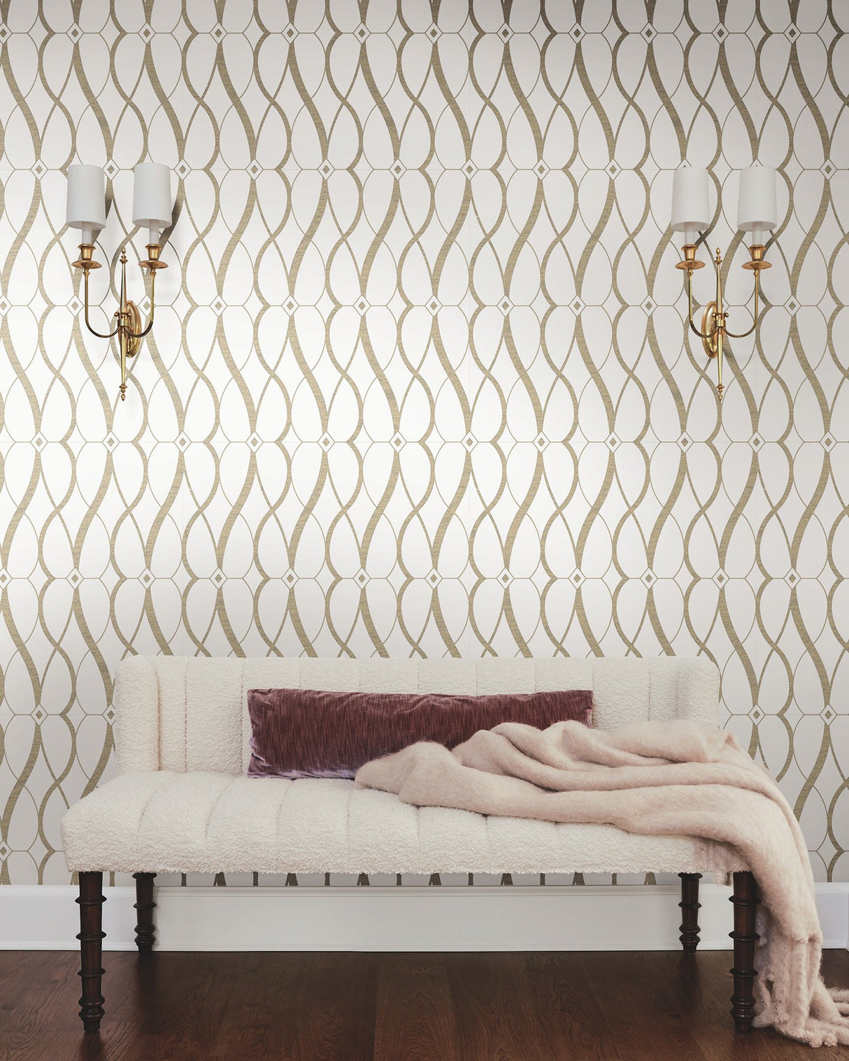 Graceful Geo Cream & Gold Wallpaper with Metallic Geometric Motif - York MD7171