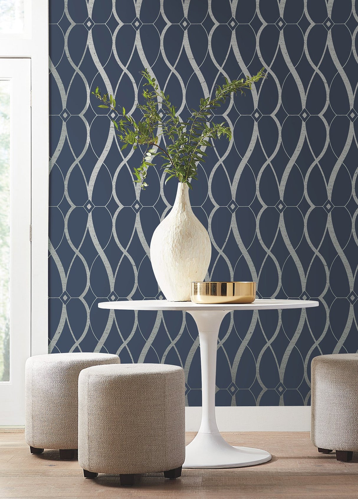 Graceful Geo Navy & Silver Wallpaper with Metallic Geometric Motif - York MD7174