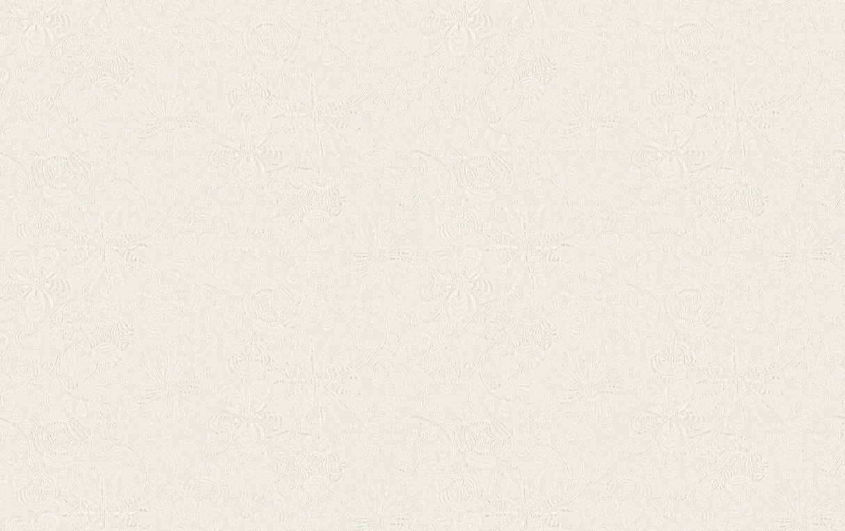 Magic Garden Cream Wallpaper with Floral Botanical Pattern, Paste-the-Wall Nonwoven Mylar - Missoni MI10315