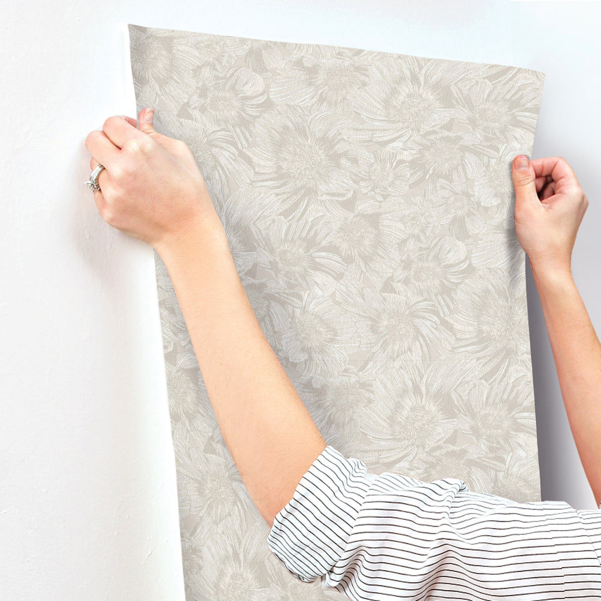 Anemoni White by Missoni Floral Wallpaper – York Designer Series MI10502