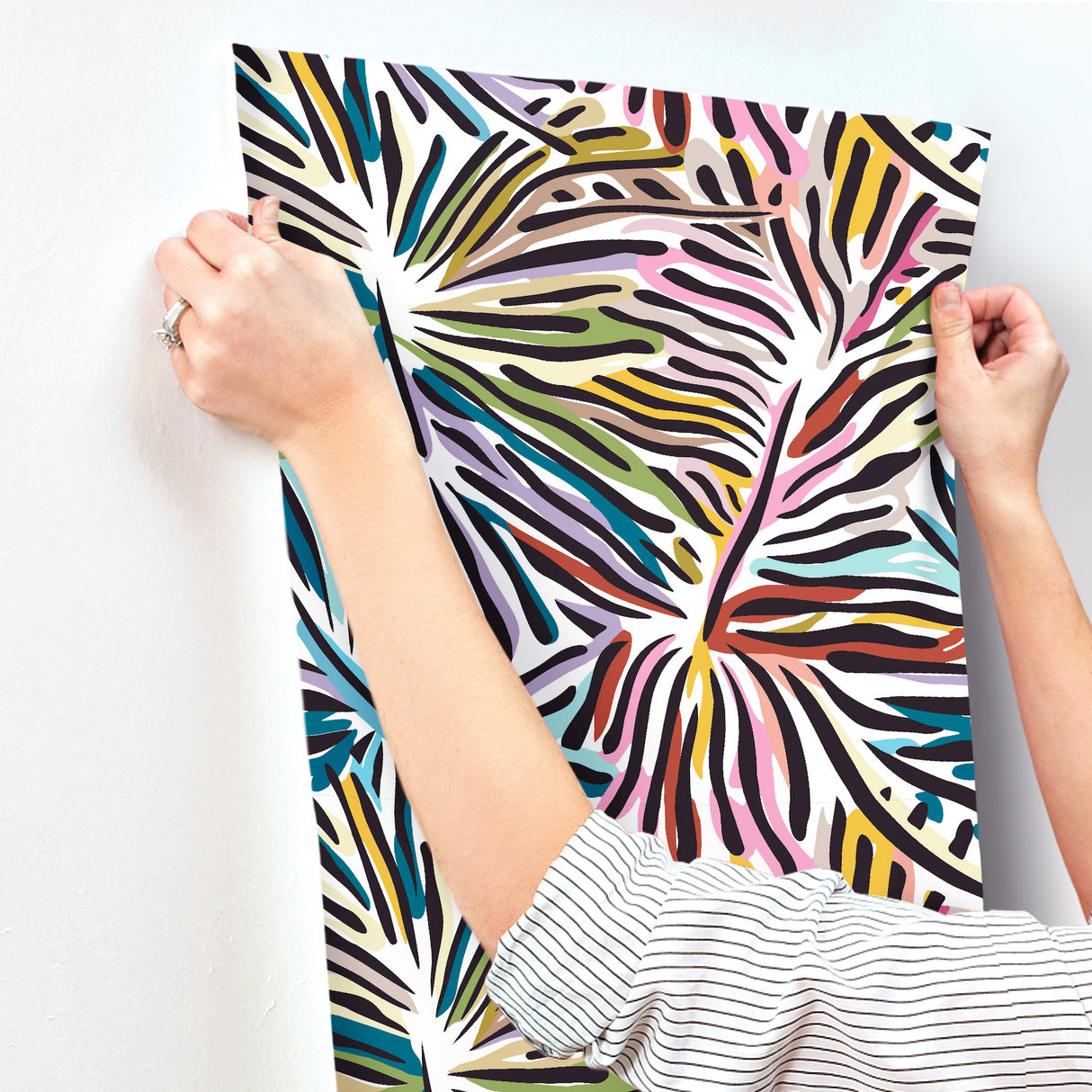 Flora Multicolor by Missoni Tropical Non Woven Vinyl Wallpaper – York Designer Series MI10575